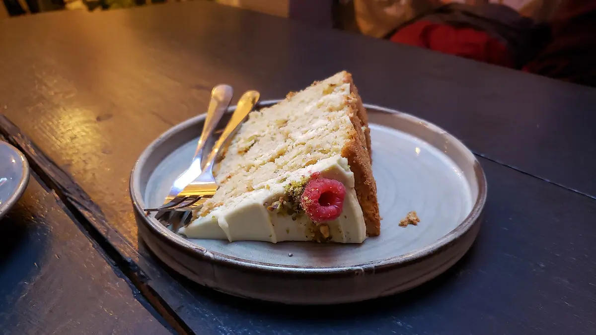 Sukhi's Eggless Cake Shop – eggless cake shop in Peartree, Derby